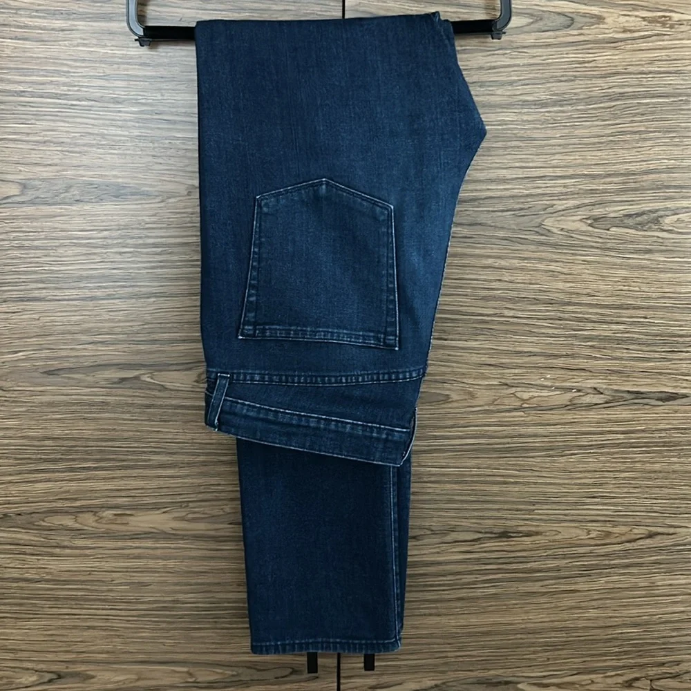 J Brand Tyler Slim Fit Jeans in Andro | Size 34 - Picture 9 of 9